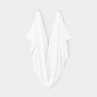 serviette blanche pour le transat